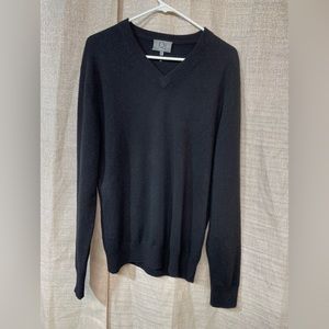 Mens V-Neck Black Qi 100% Cashmere Sweater - Large